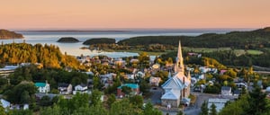 The Mayor and the Community: “Politics” in Small Municipalities in Québec